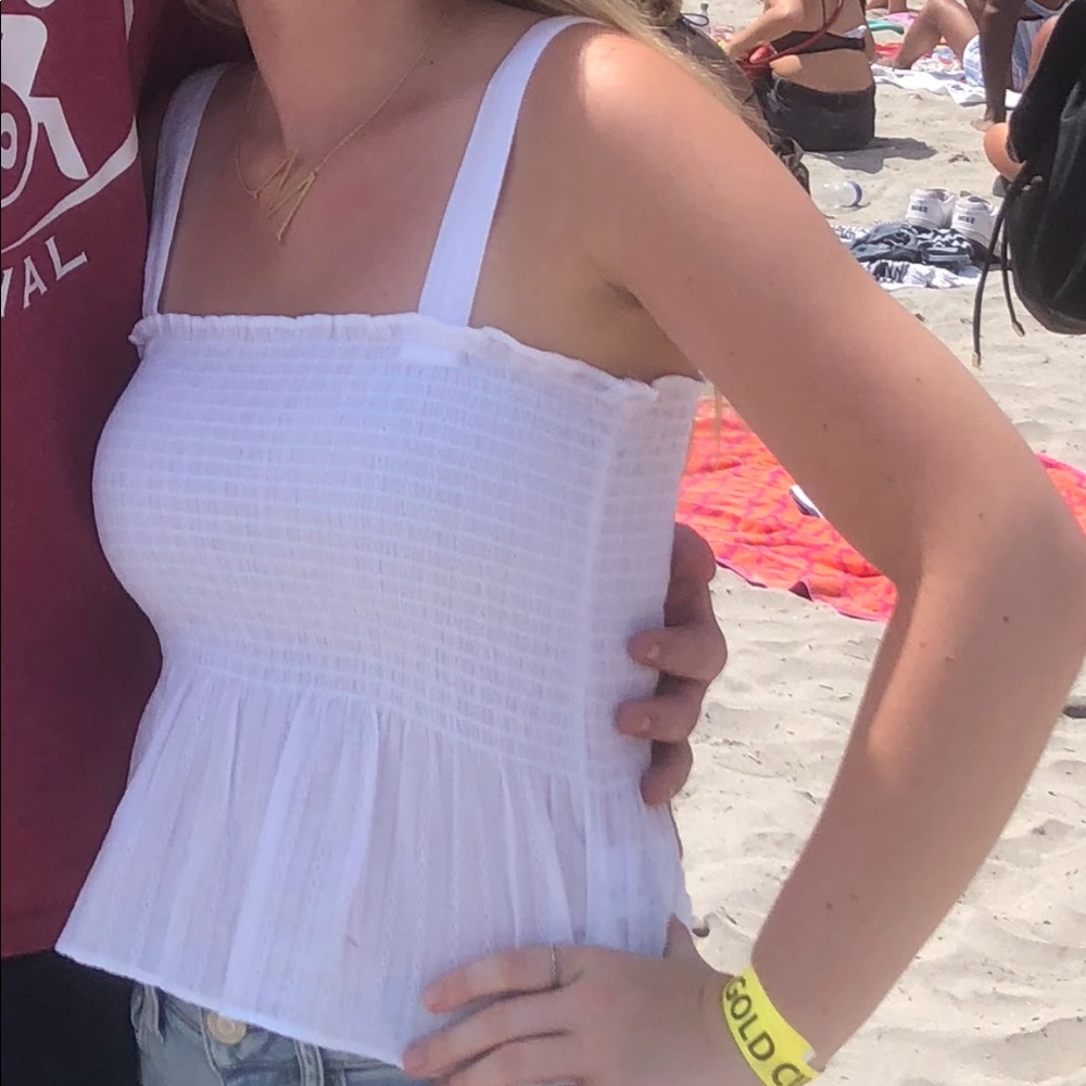 White American Eagle tank top